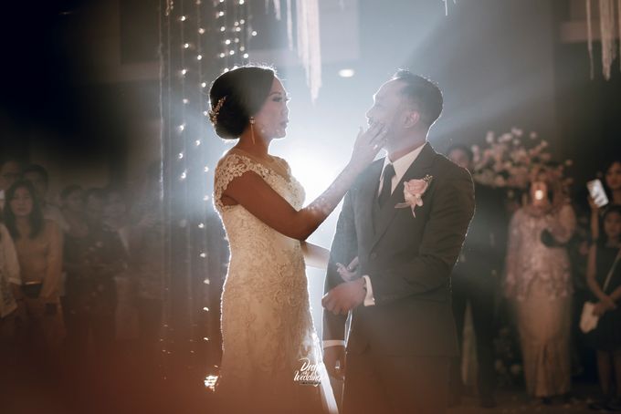 Gumaya Tower Hotel | Dea & Arie by diskodiwedding - 003 Gumaya Tower Hotel | Dea & Arie by diskodiwedding - 003