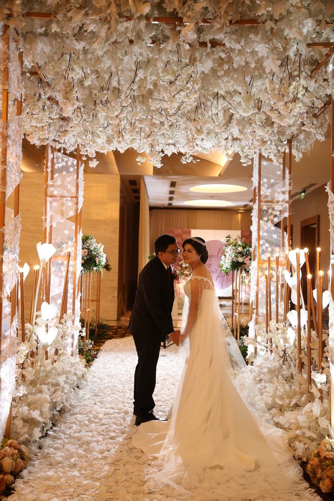 Paul & Metta by King Foto & Bridal Image Wedding - 009 Paul & Metta by King Foto & Bridal Image Wedding - 009