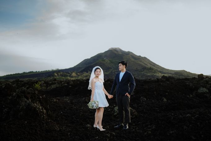 Prewedding of Hengky & Iris at Mount Batur Bali by Warna Project - 032