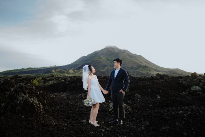 Prewedding of Hengky & Iris at Mount Batur Bali by Warna Project - 034