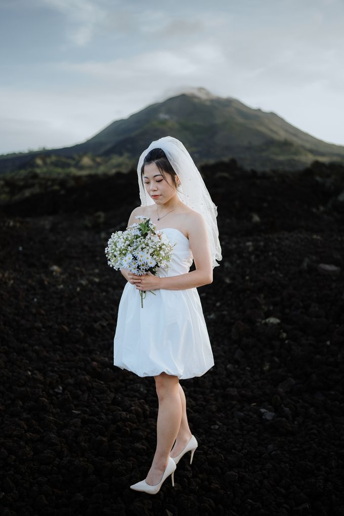 Prewedding of Hengky & Iris at Mount Batur Bali by Warna Project - 041