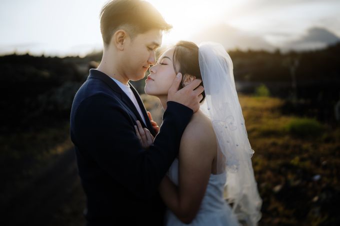 Prewedding of Hengky & Iris at Mount Batur Bali by KAMALA WEDDINGS - 044 Prewedding of Hengky & Iris at Mount Batur Bali by KAMALA WEDDINGS - 044