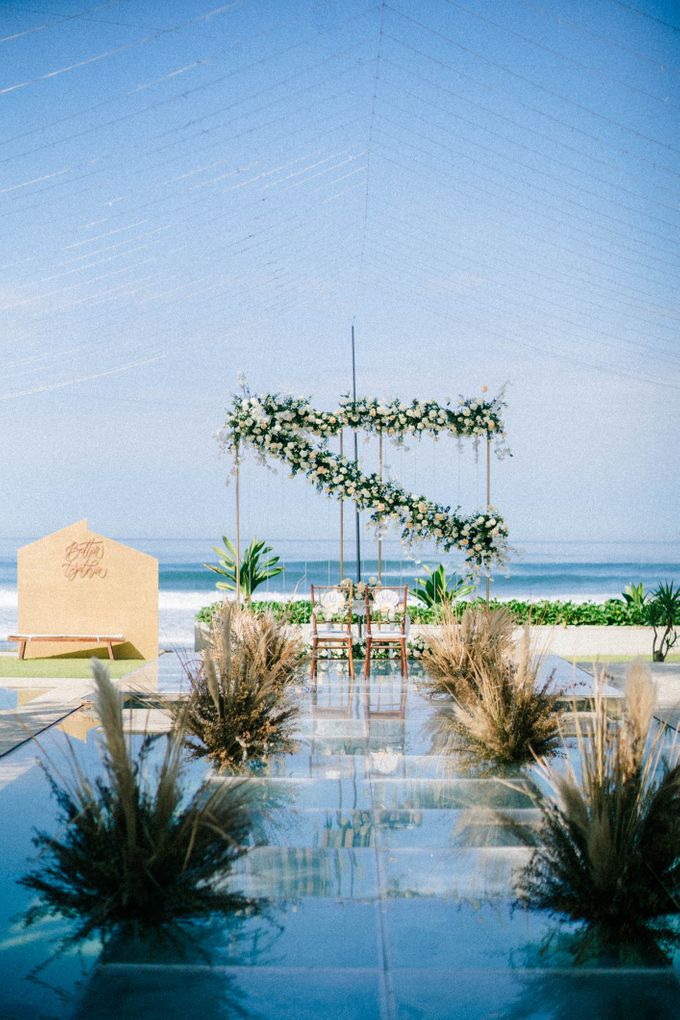 Dewin & Havani Wedding at Villa Vedas, Tabanan-Bali by Bali Becik Wedding - 006