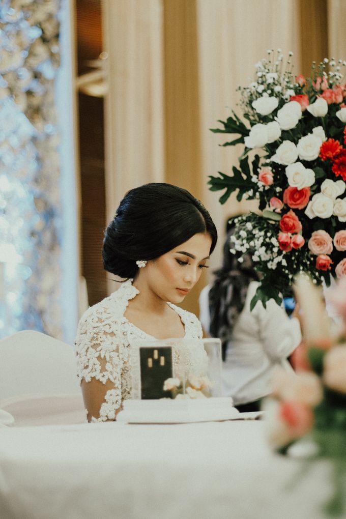 Hanif & Dara Wedding Highlight by IKK Wedding Planner - 002 Hanif & Dara Wedding Highlight by IKK Wedding Planner - 002