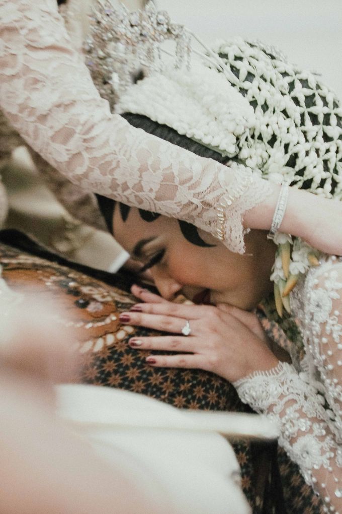 Andani & Arya Wedding Highlight by IKK Wedding Planner - 010 Andani & Arya Wedding Highlight by IKK Wedding Planner - 010
