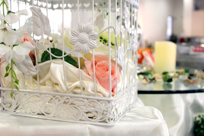 A Floral Wedding by Manna Pot Catering - 005 A Floral Wedding by Manna Pot Catering - 005