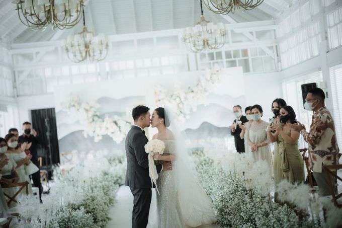 Peter & Selly Wedding Decoration at Gedong Putih by Everglow Pagar Ayu - 016 Peter & Selly Wedding Decoration at Gedong Putih by Everglow Pagar Ayu - 016