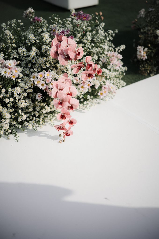 Peter & Selly Wedding Decoration at Gedong Putih by Everglow Pagar Ayu - 031 Peter & Selly Wedding Decoration at Gedong Putih by Everglow Pagar Ayu - 031