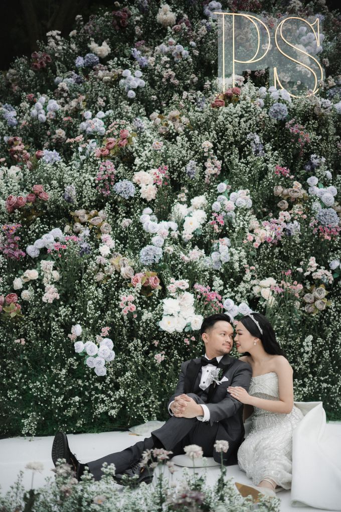 Peter & Selly Wedding Decoration at Gedong Putih by Everglow Pagar Ayu - 039 Peter & Selly Wedding Decoration at Gedong Putih by Everglow Pagar Ayu - 039