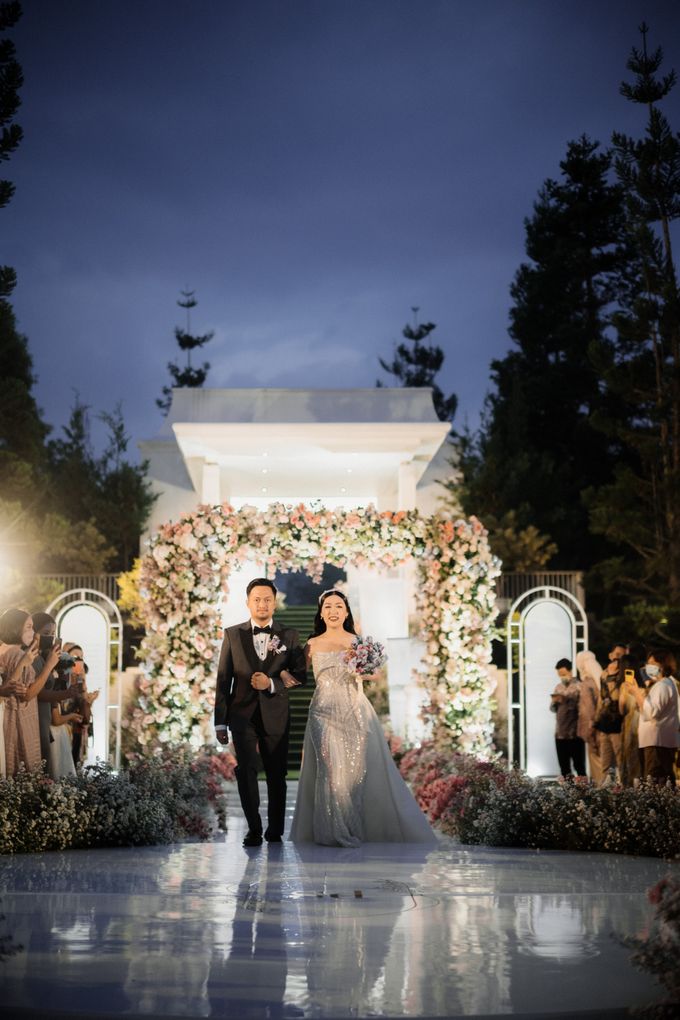 Peter & Selly Wedding Decoration at Gedong Putih by Valentine Wedding Decoration - 045 Peter & Selly Wedding Decoration at Gedong Putih by Valentine Wedding Decoration - 045