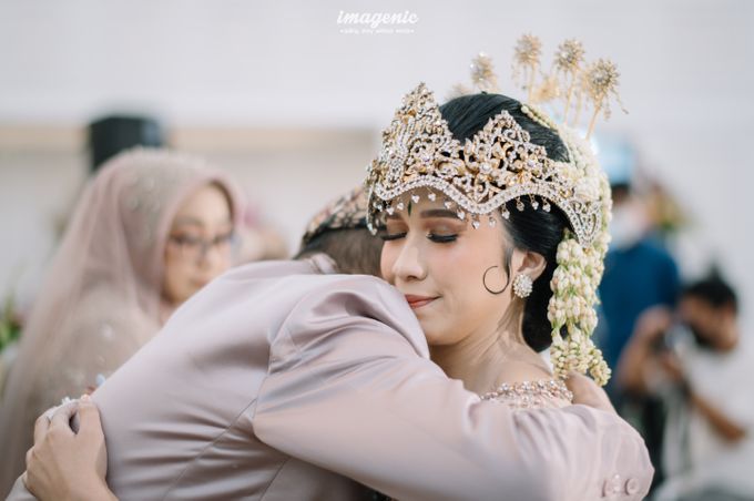 SUNDANESE AKAD OF FIQRI & VITRI by Menara Mandiri by IKK Wedding - 011