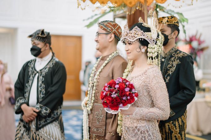 SUNDANESE AKAD OF FIQRI & VITRI by Menara Mandiri by IKK Wedding - 001