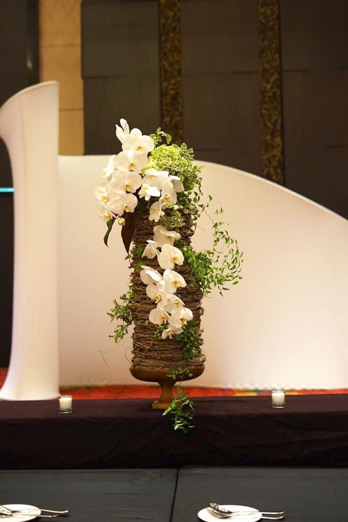 Balinese Floral Centrepieces by Make A Scene! Bali - 005 Balinese Floral Centrepieces by Make A Scene! Bali - 005