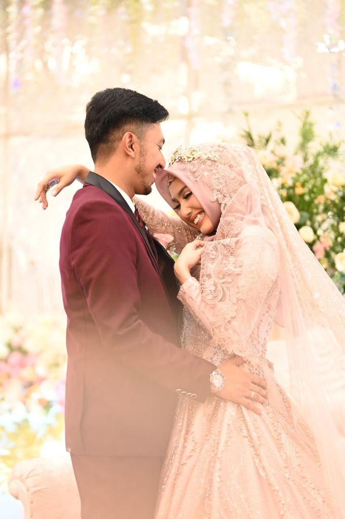 The Wedding of Taufik & Ayu by Khayim Beshafa One Stop Wedding - 001 The Wedding of Taufik & Ayu by Khayim Beshafa One Stop Wedding - 001