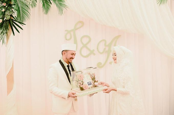 The Wedding of Taufik & Ayu by Khayim Beshafa One Stop Wedding - 010 The Wedding of Taufik & Ayu by Khayim Beshafa One Stop Wedding - 010