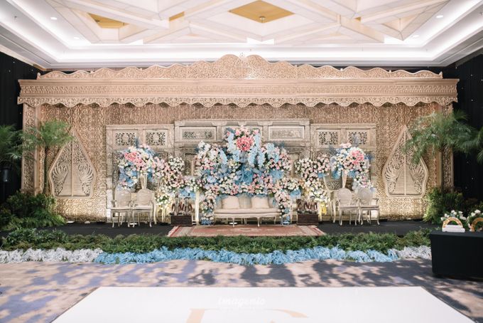 Decoration wedding of Adi and Fika at Artotel Mangkuluhur by Hotel Artotel Mangkuluhur by IKK Wedding - 001 Decoration wedding of Adi and Fika at Artotel Mangkuluhur by Hotel Artotel Mangkuluhur by IKK Wedding - 001