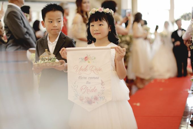 Revie & Widarti - Wedding Day by Wong Hang Distinguished Tailor - 008 Revie & Widarti - Wedding Day by Wong Hang Distinguished Tailor - 008