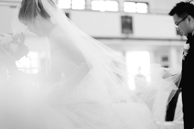 Revie & Widarti - Wedding Day by Wong Hang Distinguished Tailor - 012 Revie & Widarti - Wedding Day by Wong Hang Distinguished Tailor - 012