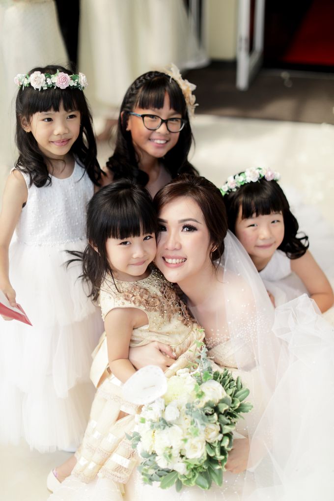 Revie & Widarti - Wedding Day by Wong Hang Distinguished Tailor - 018 Revie & Widarti - Wedding Day by Wong Hang Distinguished Tailor - 018