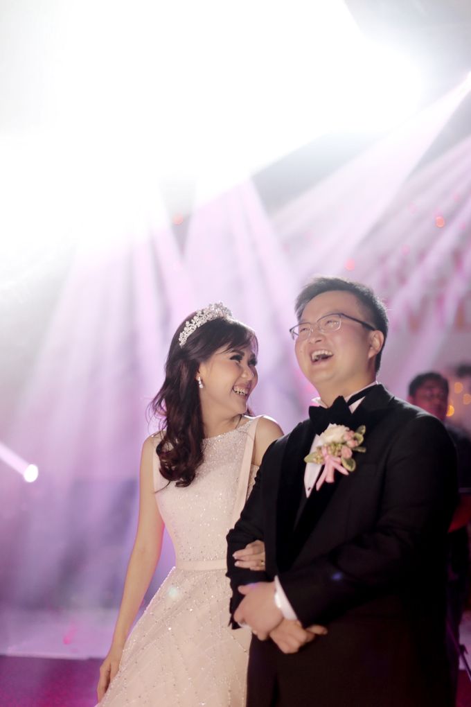 Revie & Widarti - Wedding Day by Wong Hang Distinguished Tailor - 027 Revie & Widarti - Wedding Day by Wong Hang Distinguished Tailor - 027