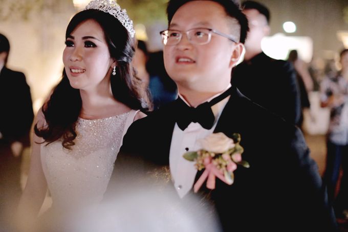 Revie & Widarti - Wedding Day by Wong Hang Distinguished Tailor - 031 Revie & Widarti - Wedding Day by Wong Hang Distinguished Tailor - 031
