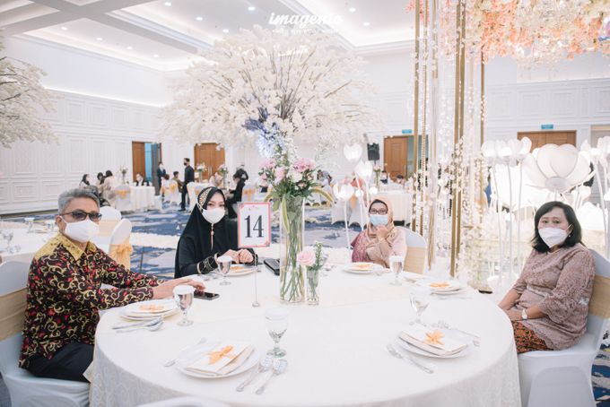 New Normal Minang Wedding Of Febrina & Reza by Menara Mandiri by IKK Wedding (ex. Plaza Bapindo) - 019 New Normal Minang Wedding Of Febrina & Reza by Menara Mandiri by IKK Wedding (ex. Plaza Bapindo) - 019