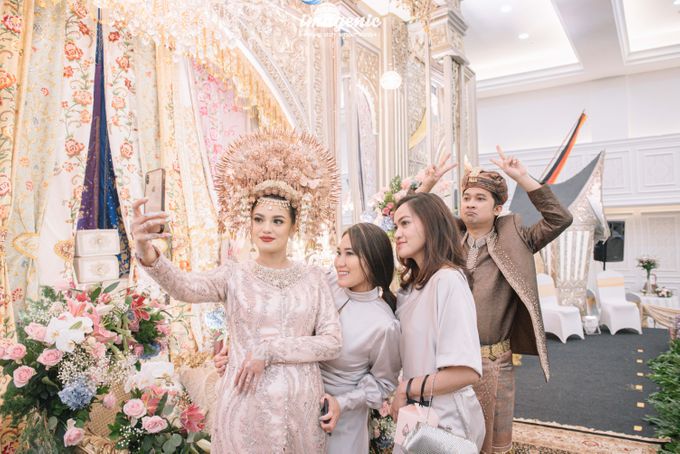 New Normal Minang Wedding Of Febrina & Reza by Menara Mandiri by IKK Wedding (ex. Plaza Bapindo) - 030 New Normal Minang Wedding Of Febrina & Reza by Menara Mandiri by IKK Wedding (ex. Plaza Bapindo) - 030