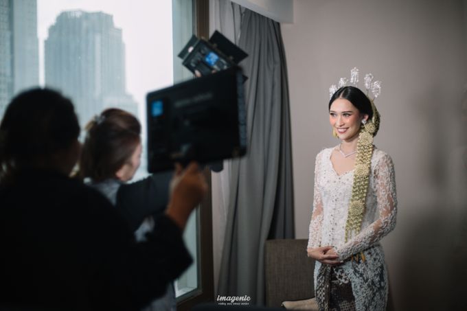 Wedding Preparation with our bride at Artotel Mangkuluhur by Hotel Artotel Mangkuluhur by IKK Wedding - 007 Wedding Preparation with our bride at Artotel Mangkuluhur by Hotel Artotel Mangkuluhur by IKK Wedding - 007