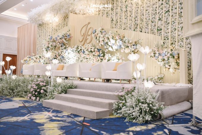 INTERNATIONAL WEDDING OF INDERA & BELLA by Menara Mandiri by IKK Wedding - 009