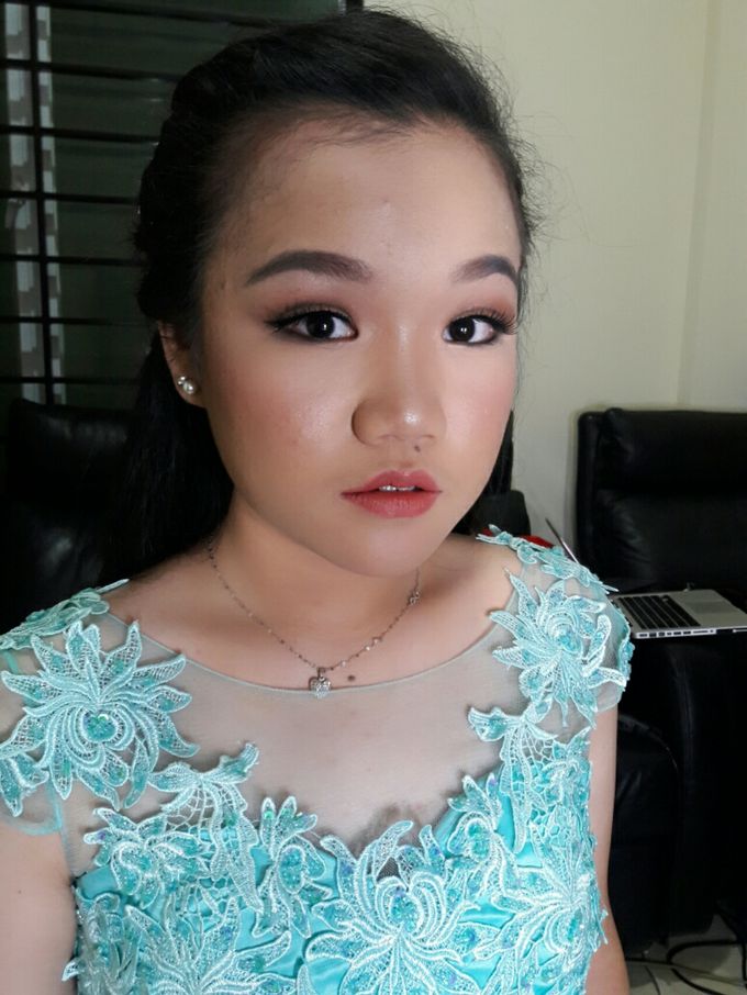 Makeup By Anissa by Anissa Makeup & Hairdo - 002 Makeup By Anissa by Anissa Makeup & Hairdo - 002