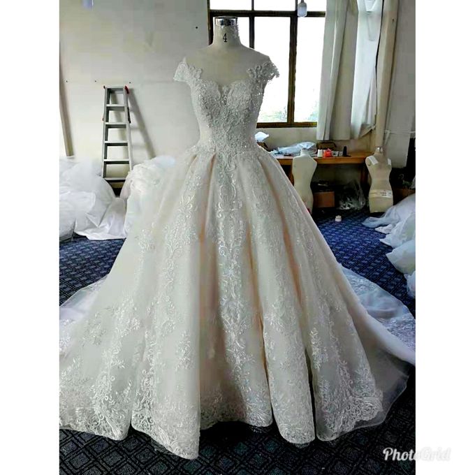 Sale And Rent Wedding Dress by Sewa Gaun Pesta - 015 Sale And Rent Wedding Dress by Sewa Gaun Pesta - 015