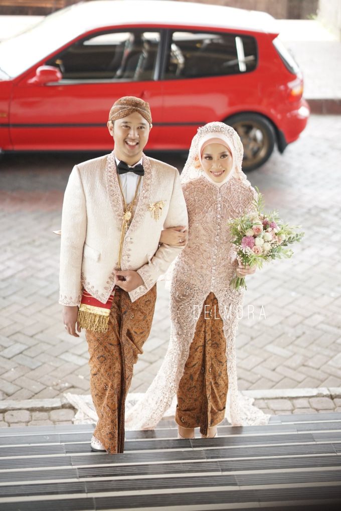 WEDDING PARTY KEBAYA MODERN / TRADISIONAL by DELMORA - 013 WEDDING PARTY KEBAYA MODERN / TRADISIONAL by DELMORA - 013