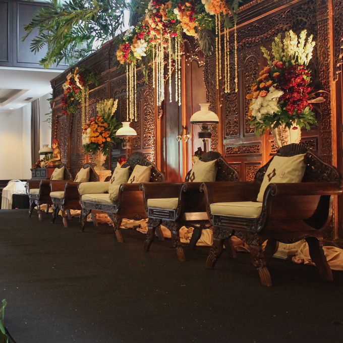 Weddings at Our Royal Ballroom by Royal Kuningan Jakarta - 011 Weddings at Our Royal Ballroom by Royal Kuningan Jakarta - 011