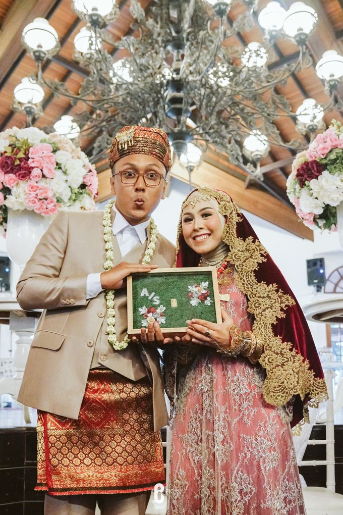 Pernikahan Ade dan Subchan by Monata Wedding Organizer - 010 Pernikahan Ade dan Subchan by Monata Wedding Organizer - 010
