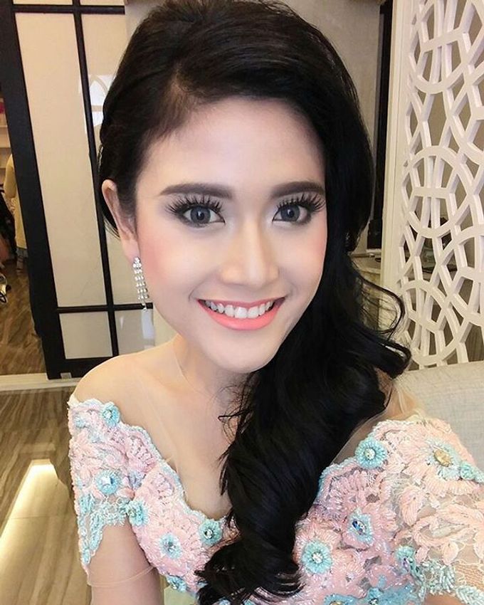 Beautiful Makeup & Hairdo for Indonesian Pageants by Natcha Makeup Studio - 003