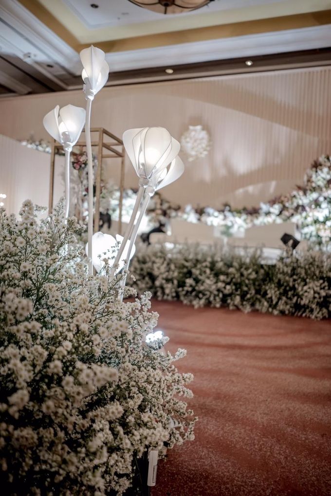 William & Beatrix Wedding Decoration at Aryaduta by Yofi Harlianto - 024 William & Beatrix Wedding Decoration at Aryaduta by Yofi Harlianto - 024