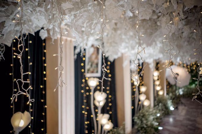 William & Beatrix Wedding Decoration at Aryaduta by Yofi Harlianto - 027 William & Beatrix Wedding Decoration at Aryaduta by Yofi Harlianto - 027