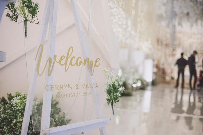 Gerryn & Vania Wedding Decoration at Grand Sudirman by Nodi Rahadian - 027