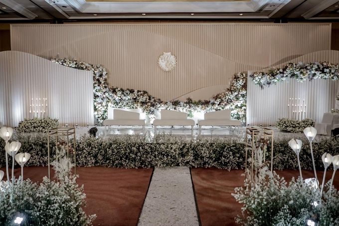 William & Beatrix Wedding Decoration at Aryaduta by MY MUSE BY YOFI - 011