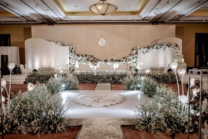 William & Beatrix Wedding Decoration at Aryaduta by Yofi Harlianto - 012 William & Beatrix Wedding Decoration at Aryaduta by Yofi Harlianto - 012