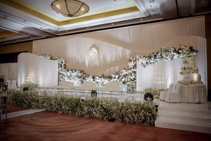 William & Beatrix Wedding Decoration at Aryaduta by Yofi Harlianto - 015 William & Beatrix Wedding Decoration at Aryaduta by Yofi Harlianto - 015