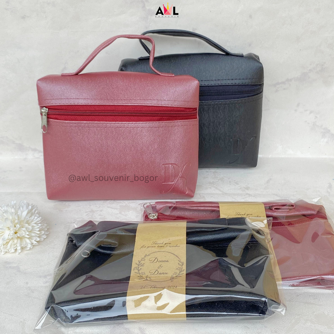 Souvenir Pouch Prada Hand Bag for Denna & Danu by AWL Souvenir - 001