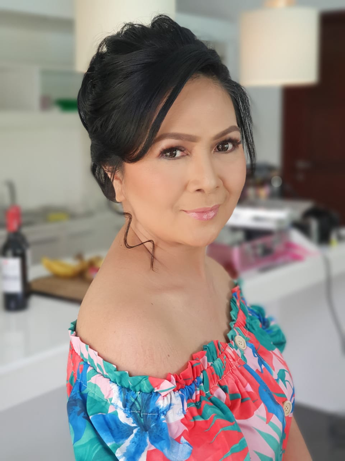 Make Up Hairdo For Mother Of Groom By Prabha Mua Bridestory Com