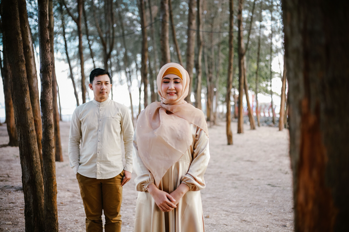 Casual prewedding by prasetyophoto - 001