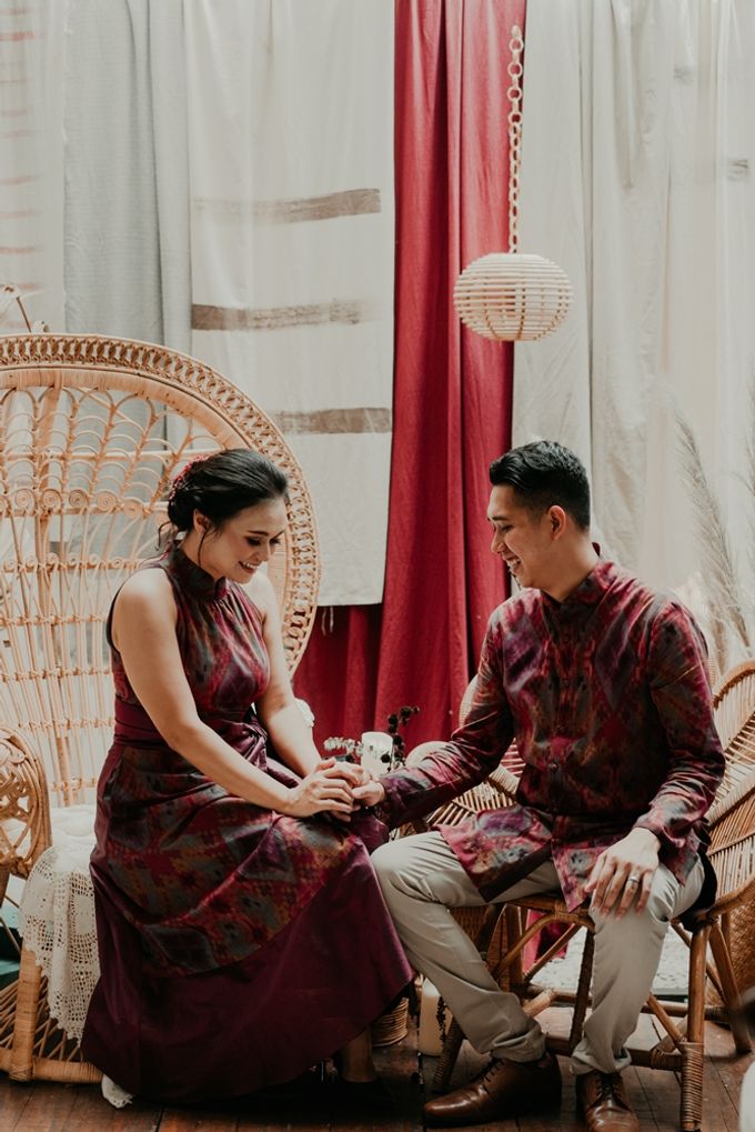 Arianti & David Engagement by SVARNA by IKAT Indonesia Didiet Maulana - 005 Arianti & David Engagement by SVARNA by IKAT Indonesia Didiet Maulana - 005