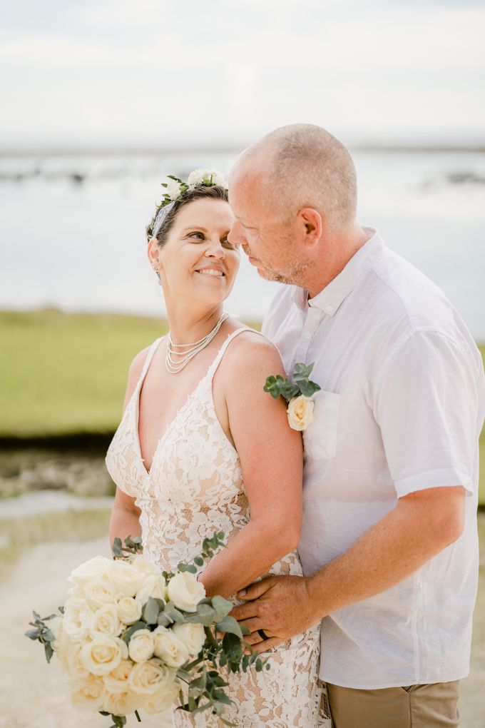 Intimate Beach Wedding by Karma Kandara - 004 Intimate Beach Wedding by Karma Kandara - 004