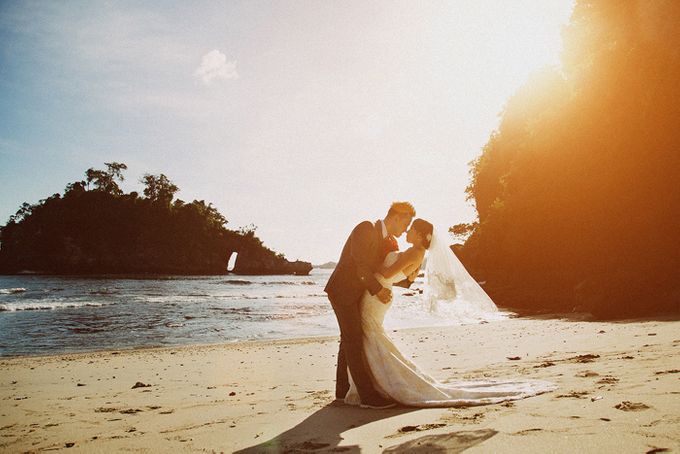 Prewedding // Betz + Fendy by Apel Photography - 002 Prewedding // Betz + Fendy by Apel Photography - 002
