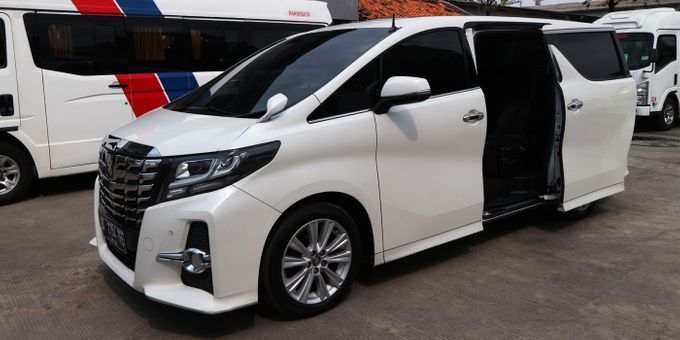 Mobil Pengantin - Wedding Car ManoMarion (Alphard 2016 Putih) by ManoMarion Transport - 002 Mobil Pengantin - Wedding Car ManoMarion (Alphard 2016 Putih) by ManoMarion Transport - 002