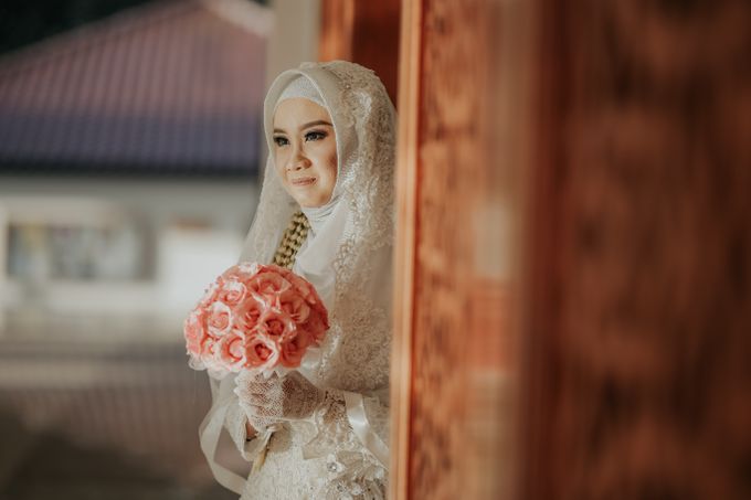 Prosesi Akad Nikah Kebaya Muslimah Tyas & Irsyad BY LAKSMI 0817 0370 7670 by LAKSMI - Kebaya Muslimah & Islamic Bride - 011