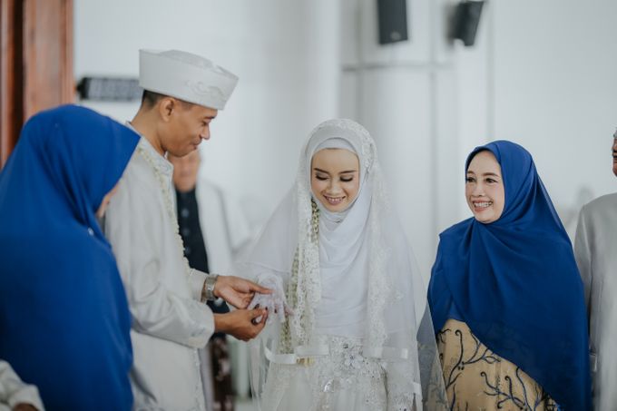Prosesi Akad Nikah Kebaya Muslimah Tyas & Irsyad BY LAKSMI 0817 0370 7670 by LAKSMI - Kebaya Muslimah & Islamic Bride - 009